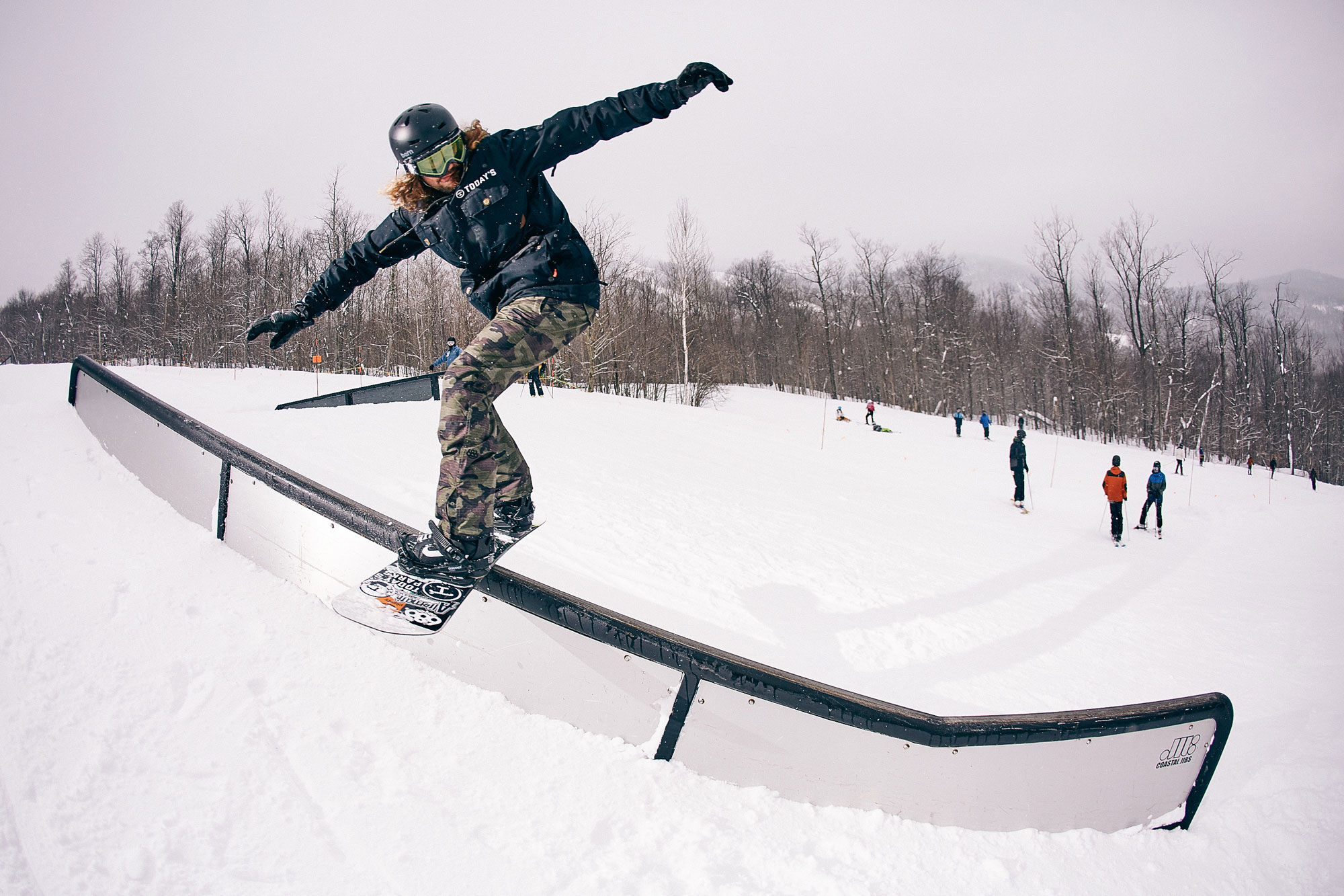 todays_parks_snowboarder_mont_orford_02